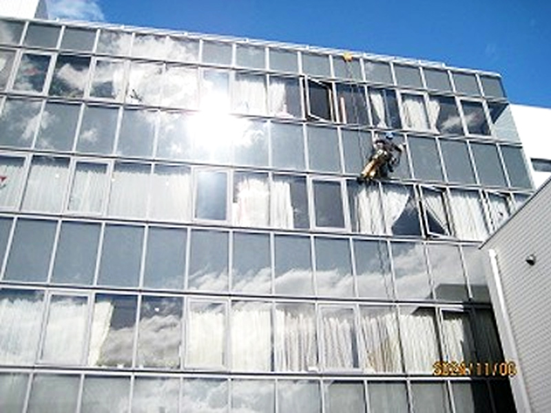 ガラス清掃の写真